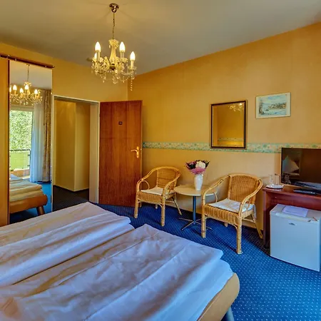 - Garni - Wolfshof 호텔